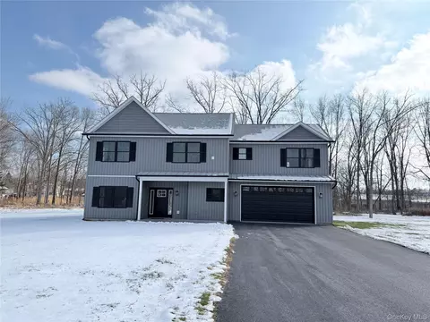 34 Bigert Dr, Wawayanda, NY 10958
