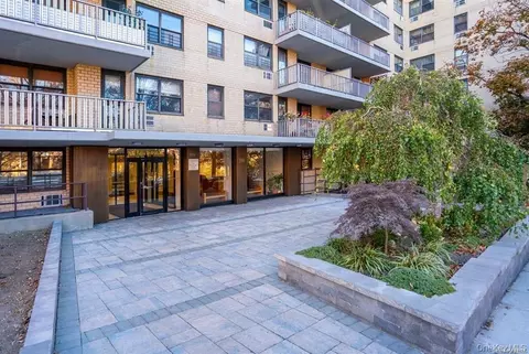 39-60 54 St #9H, Woodside, NY 11377