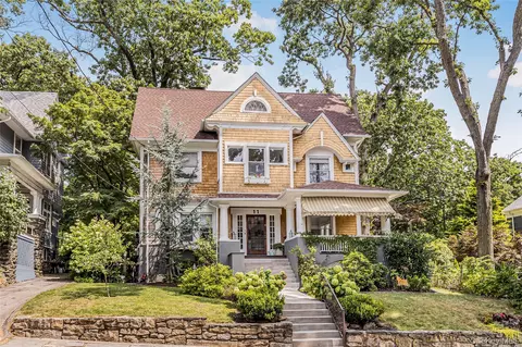 11 Park Hill Pl, Yonkers, NY 10705