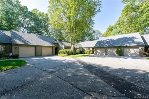 438 Heritage Hls #B, Somers, NY 10589