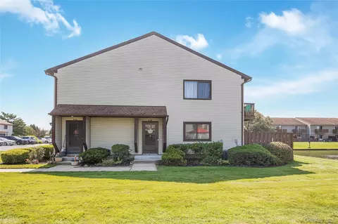 100 Daly Blvd #801, Oceanside, NY 11572