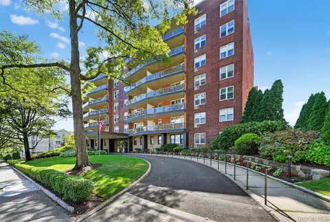 360 Westchester Ave #302, Port Chester, NY 10573