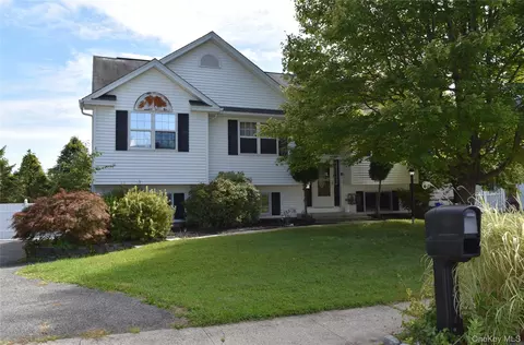 21 Walden Estates Rd, Walden, NY 12586