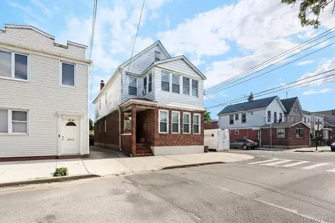 88-02 102nd Ave, Ozone Park, NY 11416