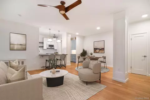 56 W Pondfield Rd #1A, Bronxville, NY 10708
