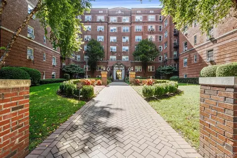 113-14 72nd Rd #2A, New York, NY 11375