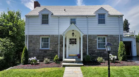 32 Biltmore Ave, Yonkers, NY 10710
