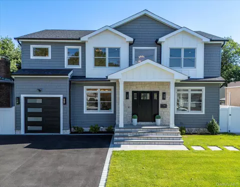 103 Frankel Blvd, Merrick, NY 11566