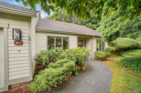 659 Heritage Hls #D, Somers, NY 10589