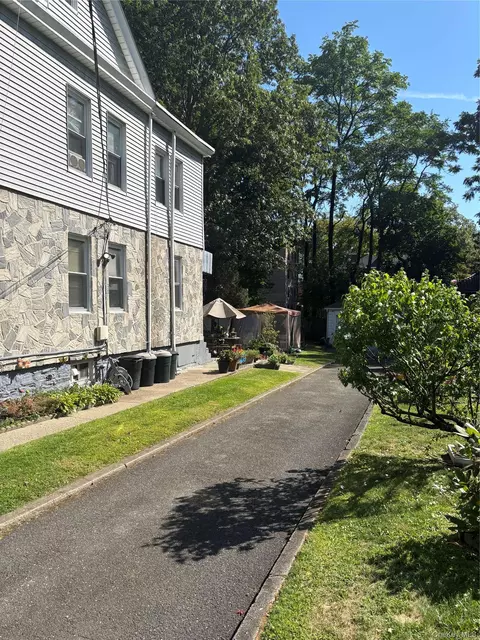 34 Millington St, Mount Vernon, NY 10553