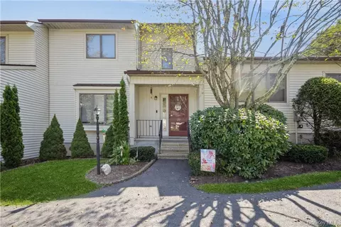 29 Krystal Dr, Somers, NY 10589
