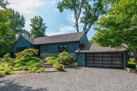 18 S Ridge Rd, Larchmont, NY 10538