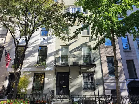 231 E 62nd St, New York, NY 10065