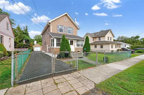 24 Rockland Ter, Ramapo, NY 10901