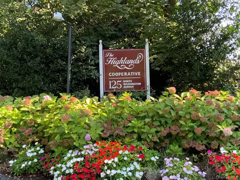 125 N Washington Ave #10, Greenburgh, NY 10530