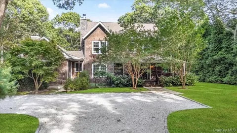 22 W Gate Rd, East Hampton, NY 11937