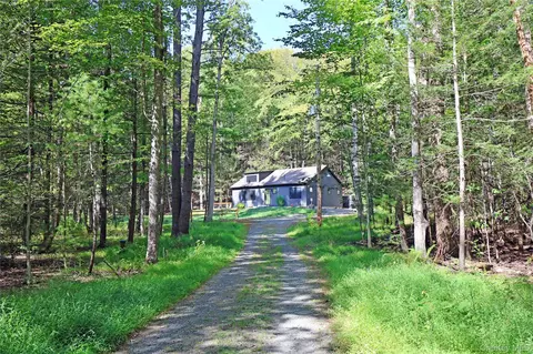 87 Winnie Rd, Mount Tremper, NY 12457
