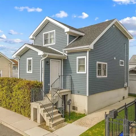 116 Frank Ct, Brooklyn, NY 11229