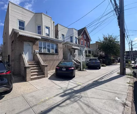 5515 69th Pl, New York, NY 11378