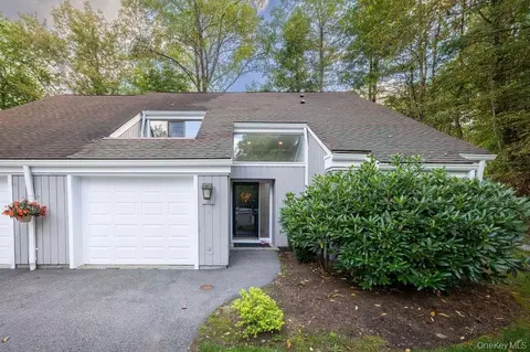 971 Heritage Hls #E, Somers, NY 10589