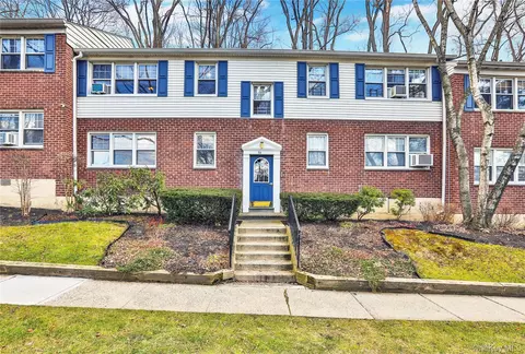 38 Underhill Ave #2A, Harrison, NY 10604