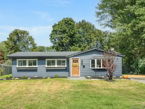 5 Harvard St, Red Hook, NY 12571