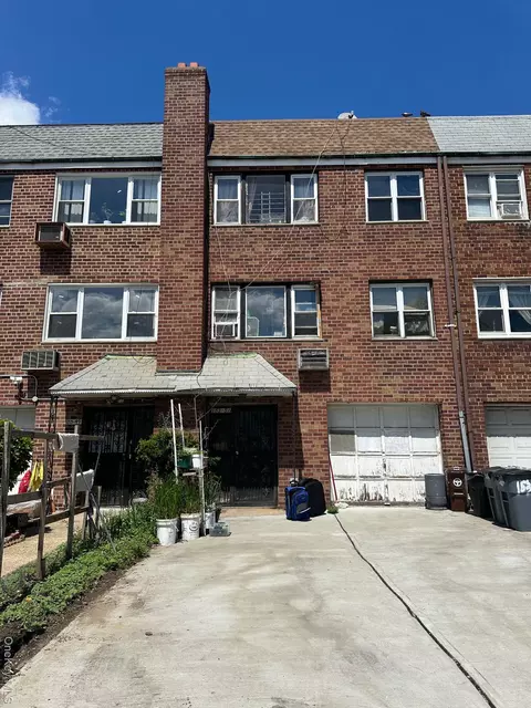 153-51 Horace Harding Expy, Flushing, NY 11367