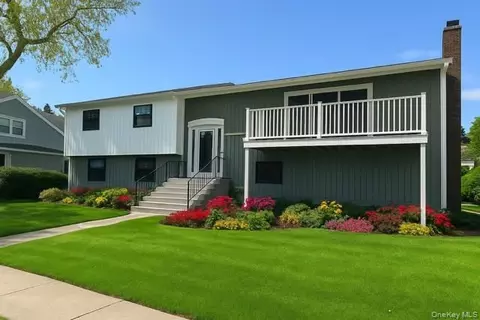 57 Grandview Drive Dr, Blue Point, NY 11715