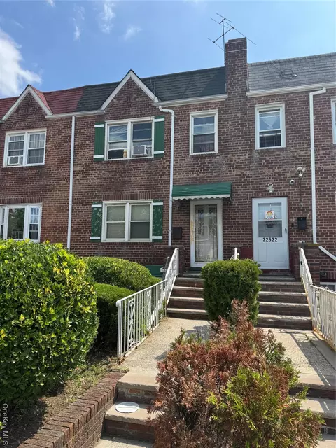 22524 Murdock Ave, New York, NY 11429