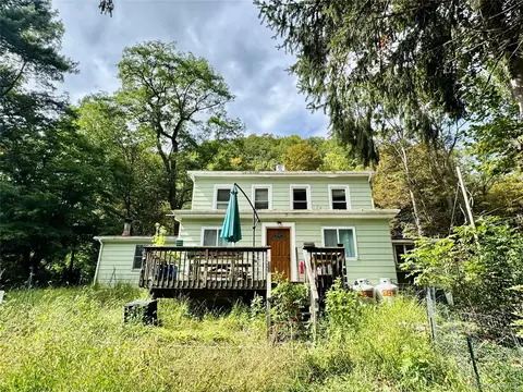 43 Prospect Hill Rd, Deerpark, NY 12729