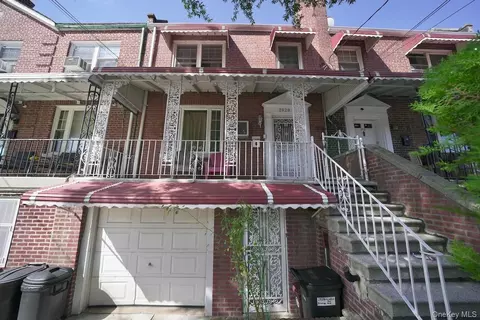 2929 Fenton Ave, New York, NY 10469