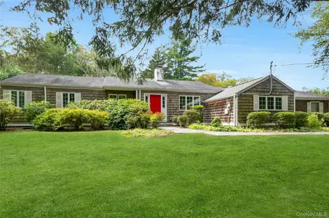 520 Sleepy Hollow Rd, Briarcliff Manor, NY 10510