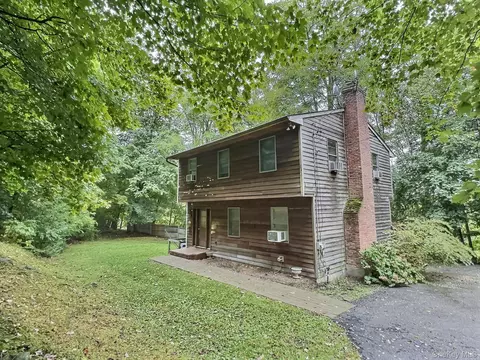 28 Wilson Pl, Cornwall, NY 12518