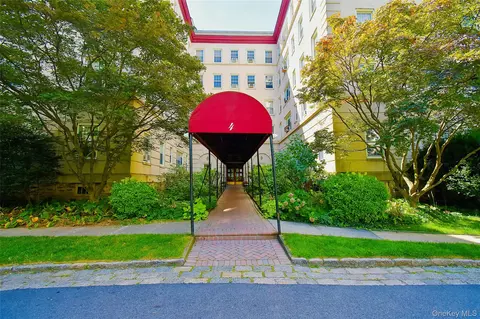 4 Park Ln #4B, Mount Vernon, NY 10552