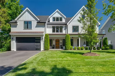 1002 Edgewood Ave, Pelham, NY 10803