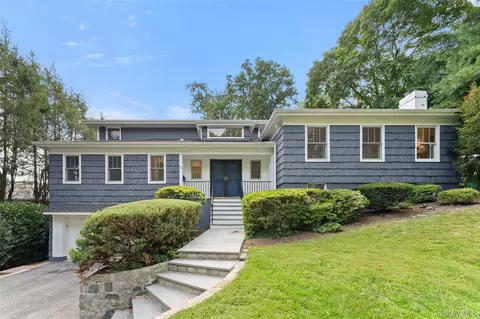 2 Locust Ln, Bronxville, NY 10708