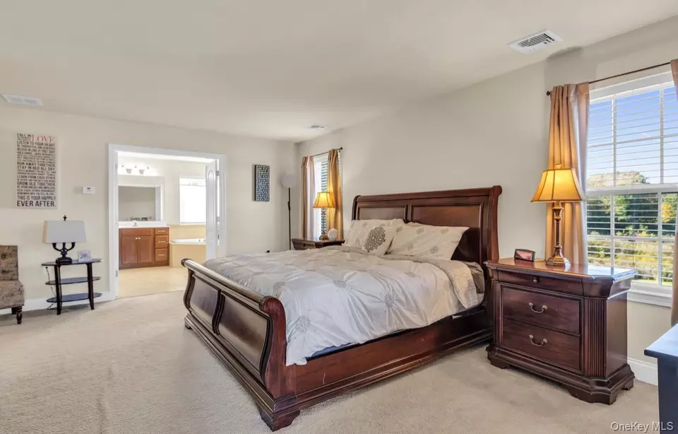 Bedroom - 59 Luthien Forest Rd, New Windsor, NY 12553 photo 3 of 11
