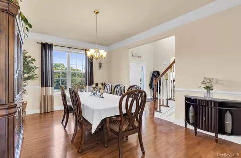 Dining - 59 Luthien Forest Rd, New Windsor, NY 12553 photo 1 of 2
