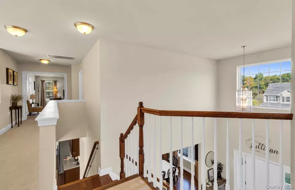 Entry Way - 59 Luthien Forest Rd, New Windsor, NY 12553 photo 3 of 3