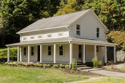 444 Fishcreek Rd, Saugerties, NY 12477