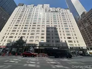 100 W 57th St #2G, New York, NY 10019