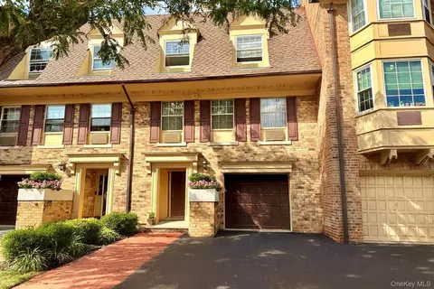 20607 Emily Rd #3, Bayside, NY 11360