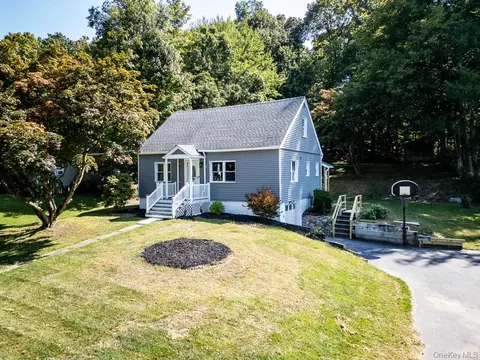 10 Stanley St, Poughkeepsie, NY 12603