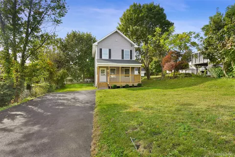 15 Armonk Rd, Kent, NY 10512