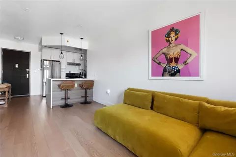 6298 Woodhaven Blvd #4I, New York, NY 11374
