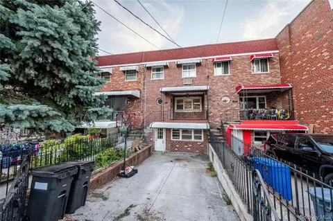 1027 Throggmorton Ave, New York, NY 10465