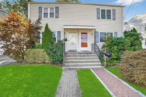 102 Clinton Ave, New Rochelle, NY 10801
