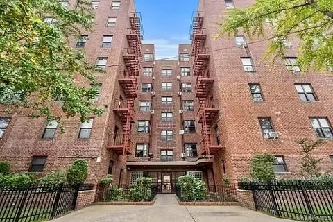 88-10 32 Ave #106, East Elmhurst, NY 11369