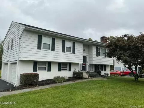 20 Amy Rd, Washingtonville, NY 10992