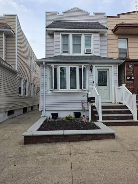 7949 77th Rd, New York, NY 11385